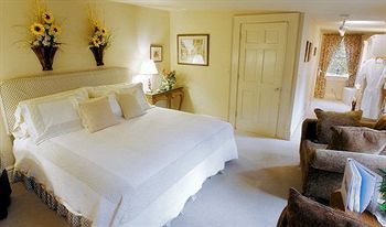 North On Oakland Bed & Breakfast