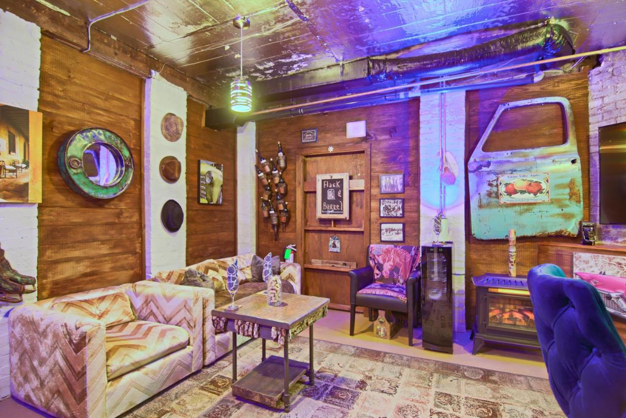 Bed & Breakfast North On Oakland 3*
